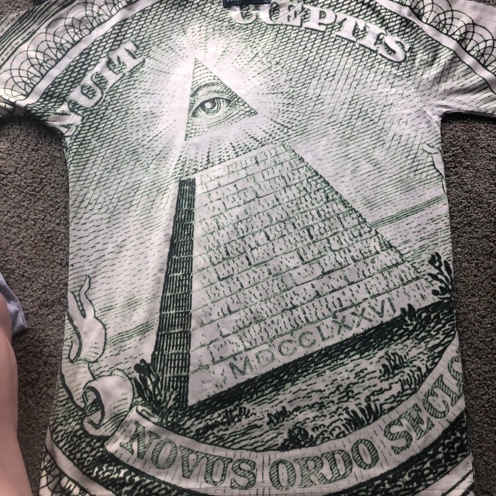 t shirt